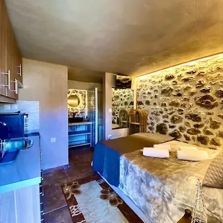 D&p Cell Folia Apartment Kalavryta